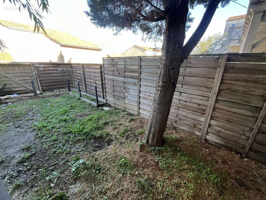 Appartement à COURCON