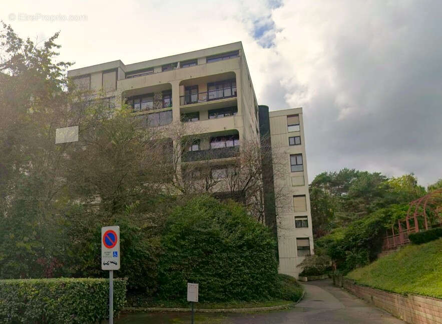 Appartement à LES ULIS