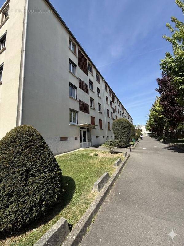 Appartement à TREMBLAY-EN-FRANCE
