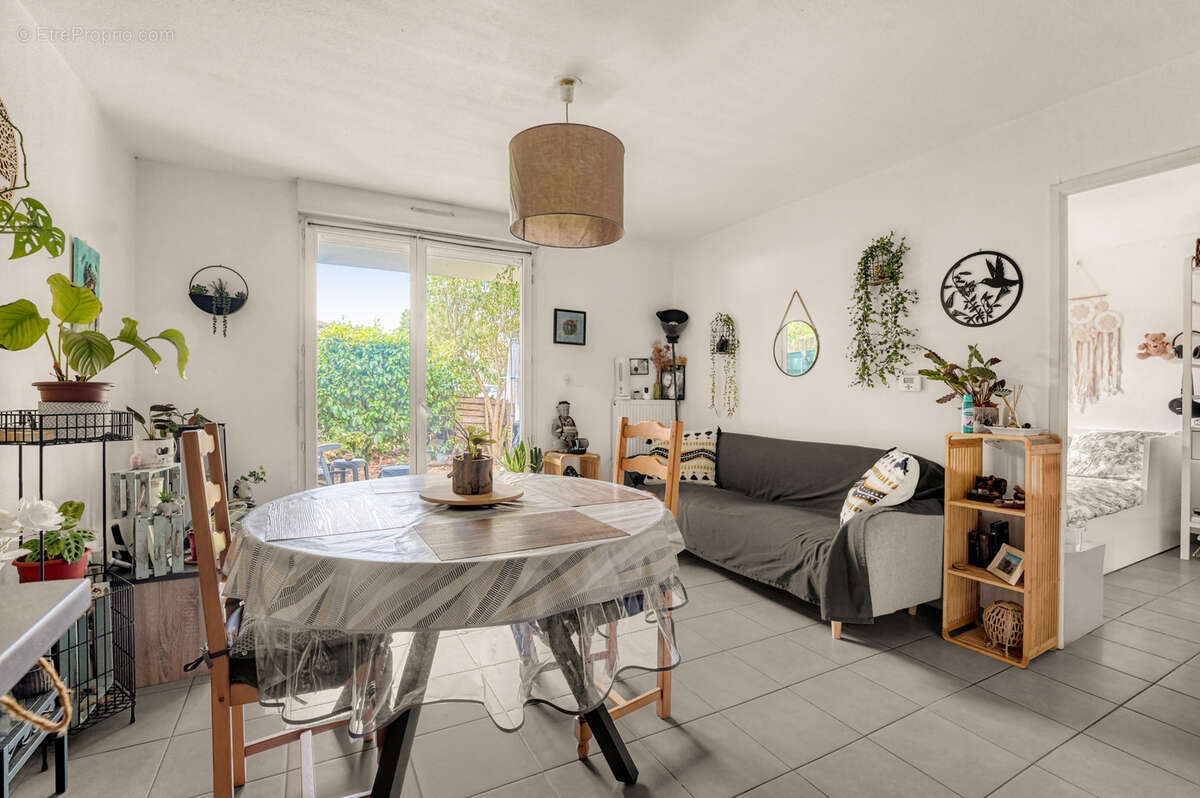 À vendre ! Appartement T2 de 40 m2 en rez-de-jardin   Quartier Lalande - photo 2