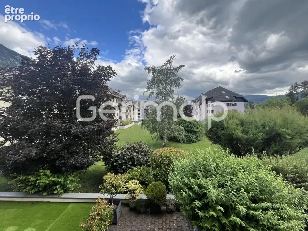 Vente - Appartement - 2 pièces + cuisine - 50,52 m² - 330 000 € - photo 7