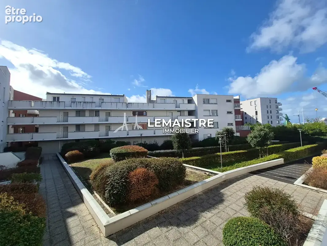 Appartement à vendre - Le Havre - 79 m² - 3 chambres - Ascenseur, balcon et box fermé - photo 9