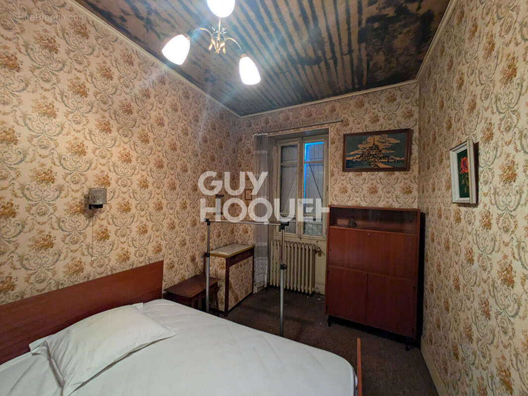 Maison à LAROQUE-DES-ARCS