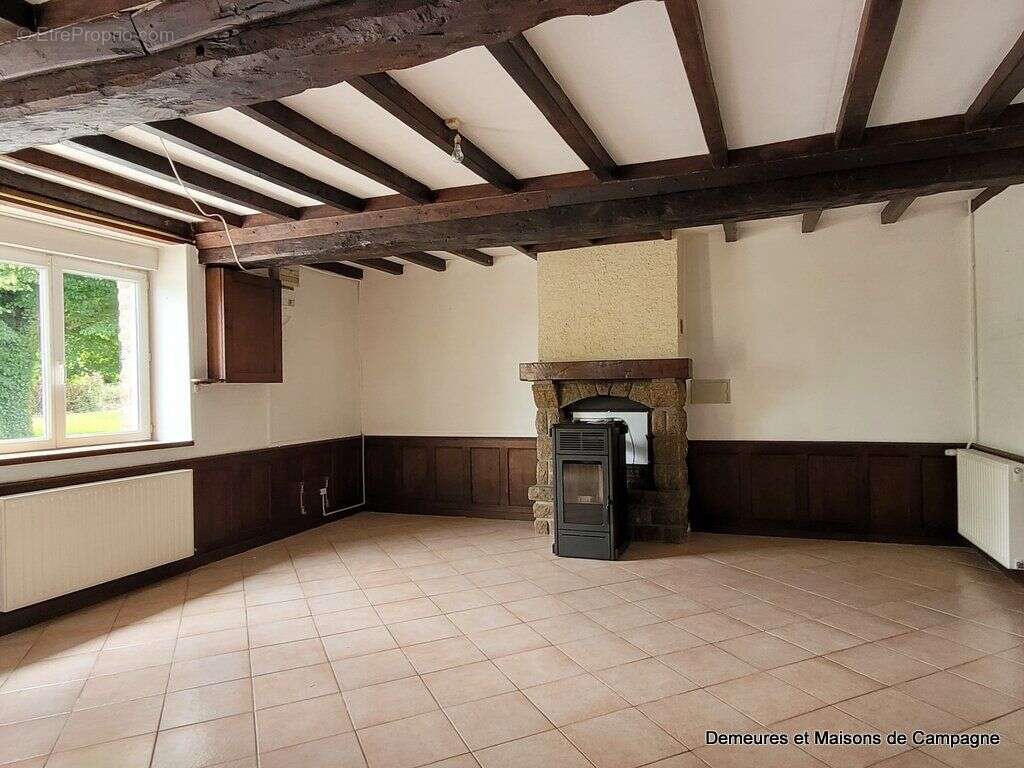 Maison à LE TEILLEUL