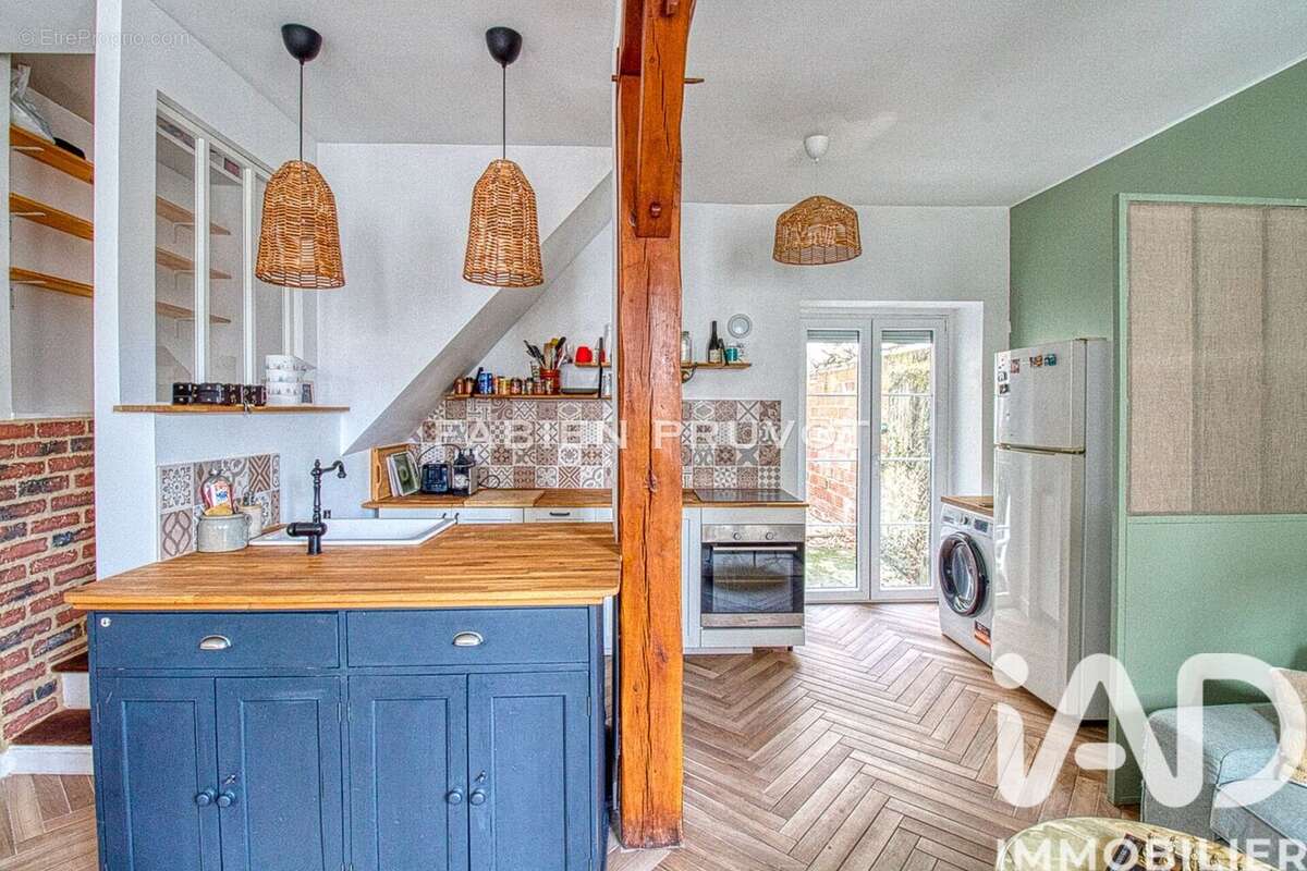 Photo 3 - Maison à CHANTELOUP-LES-VIGNES