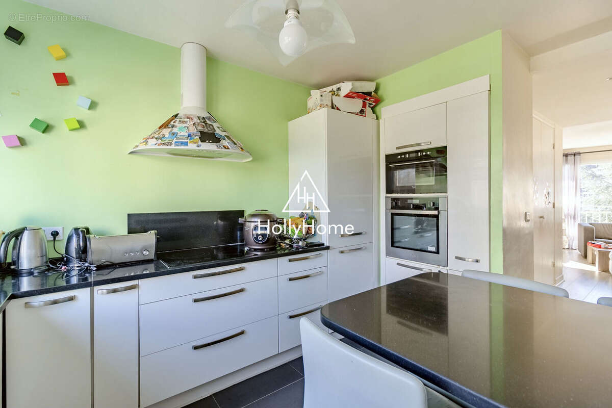 Appartement 90 m² à Velizy-Villacoublay  - photo 4