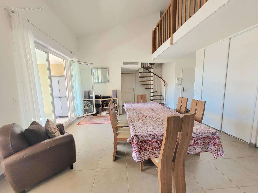 Appartement à MARSEILLE-8E