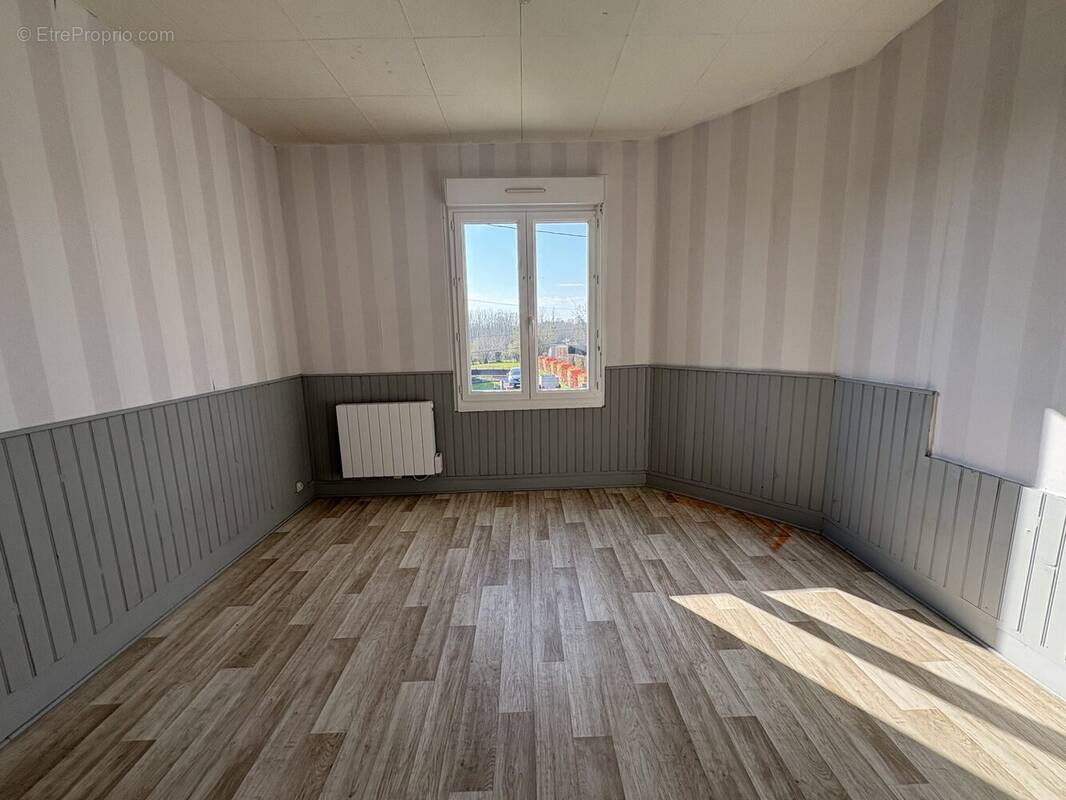 Maison à LE MESNIL-GUILLAUME