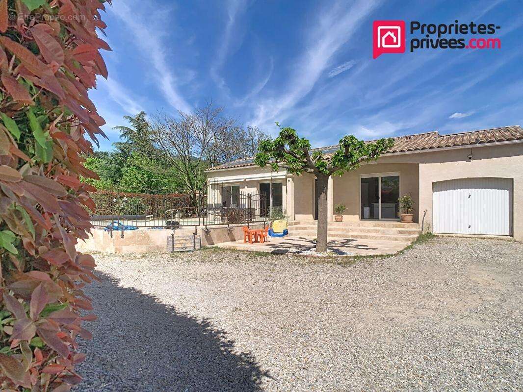 Maison à MOLIERES-CAVAILLAC