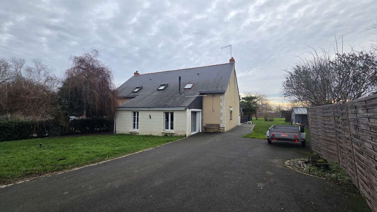 Maison à BRAIN-SUR-L'AUTHION