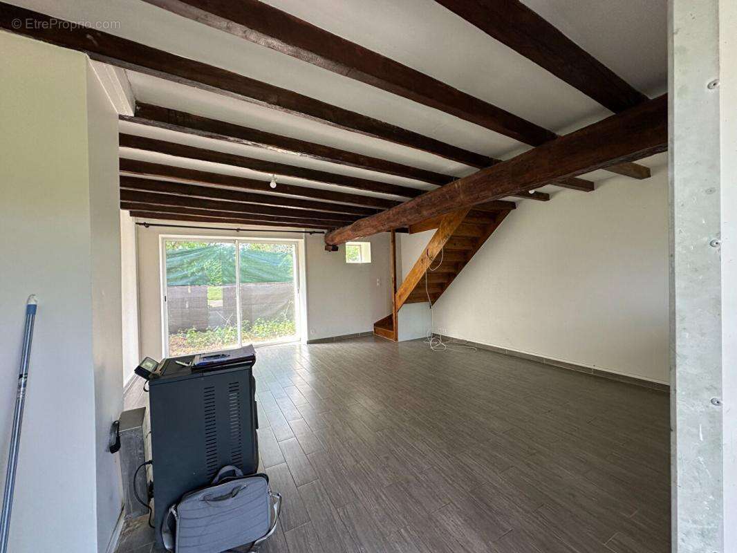 Maison de 85 m² sur la commune de Rouvres les Bois (36110) - photo 2