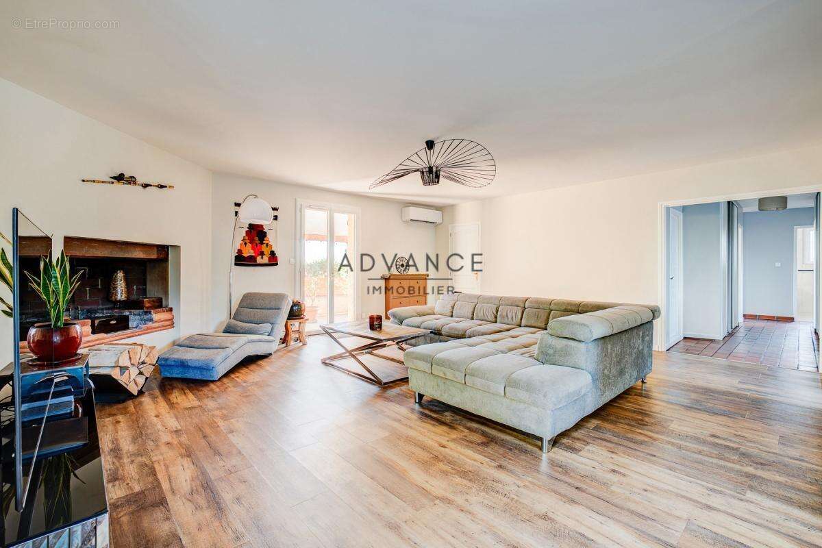 Maison à PECHBONNIEU