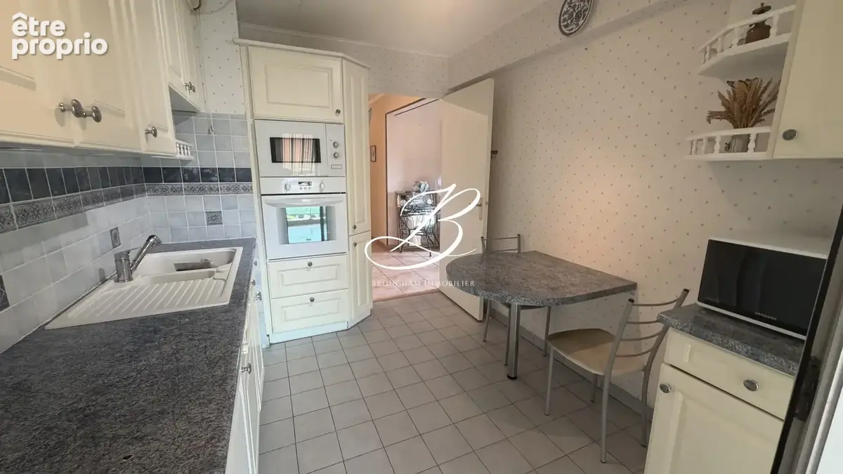 Appartement 4 pièces 93 m² à vendre à Saint-Laurent-Du-Var (06700) - photo 8
