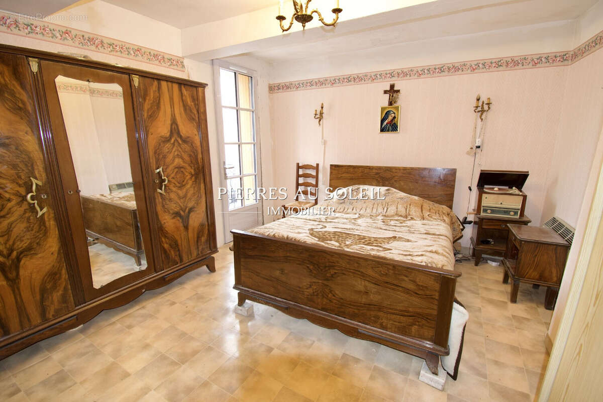 Maison à CAUSSINIOJOULS