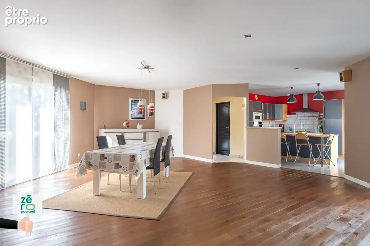 Maison moderne 4 chambres à La Boissière-des-Landes   Véranda, garage et jardin clos, sans travaux - photo 4