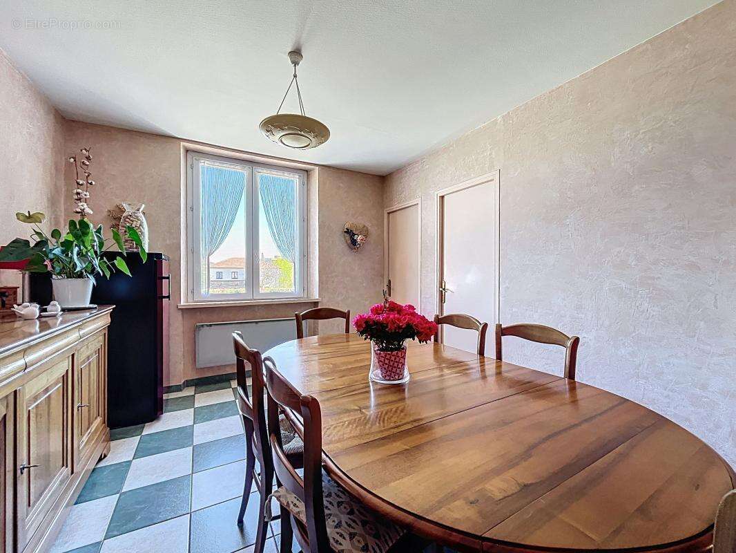 Maison à TOURNON-SUR-RHONE