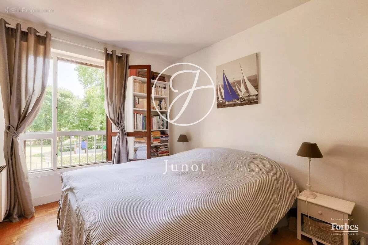 Appartement à VERSAILLES
