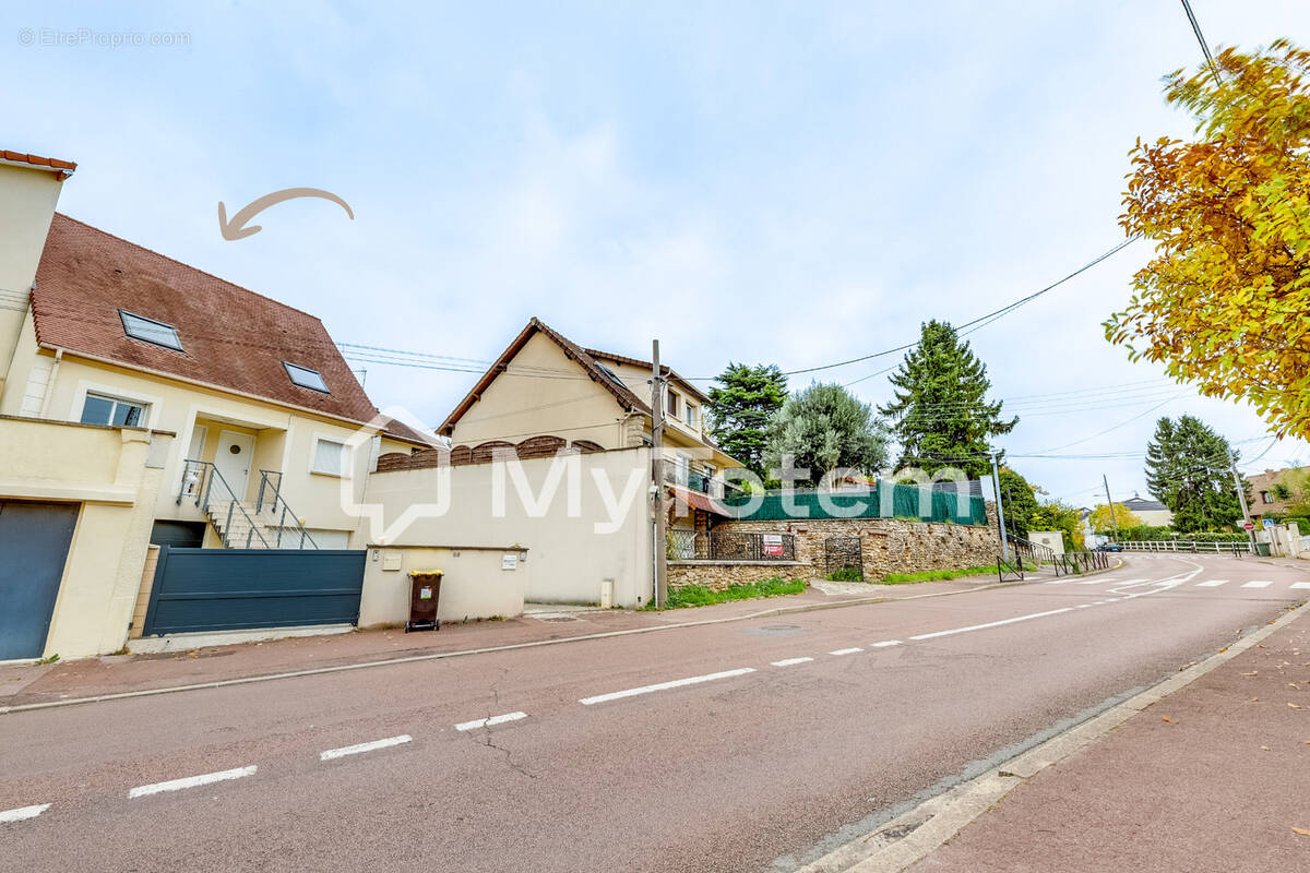 Appartement à MORANGIS