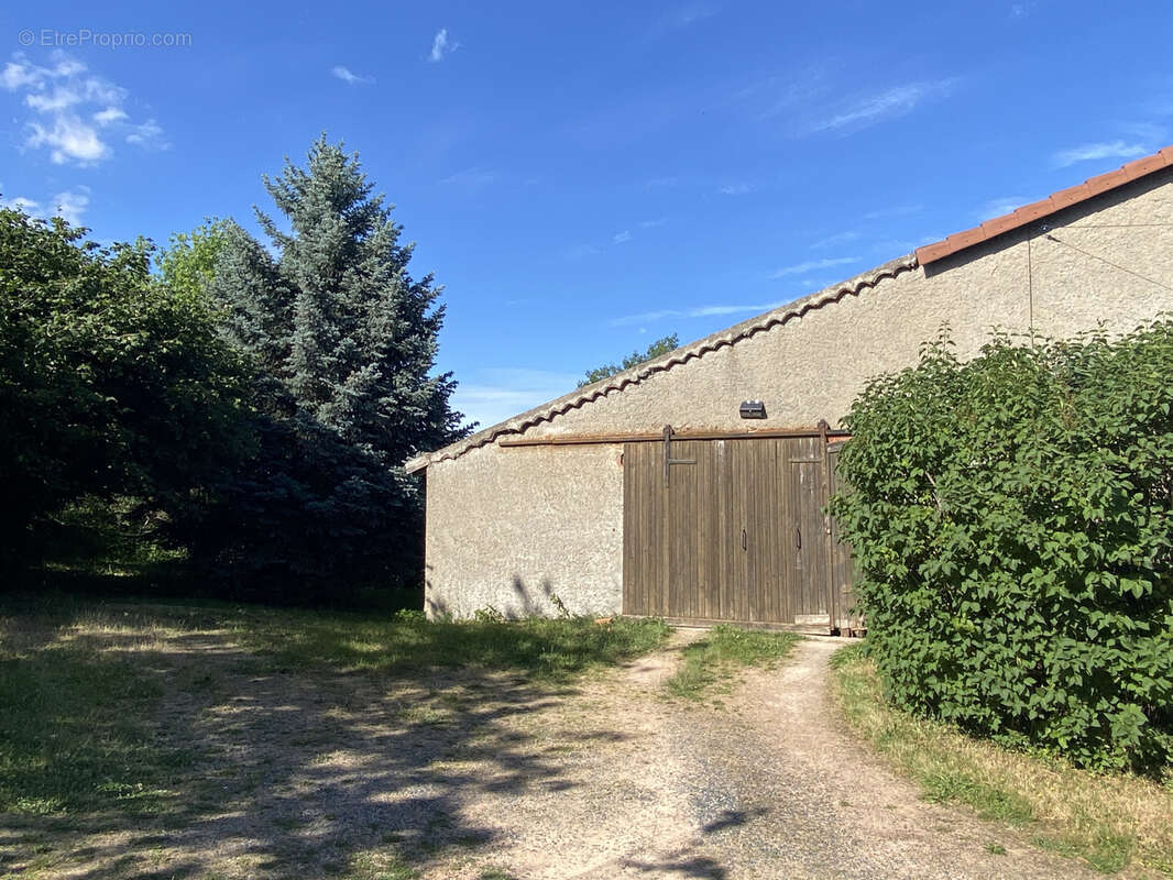 Maison à VILLEMONTAIS