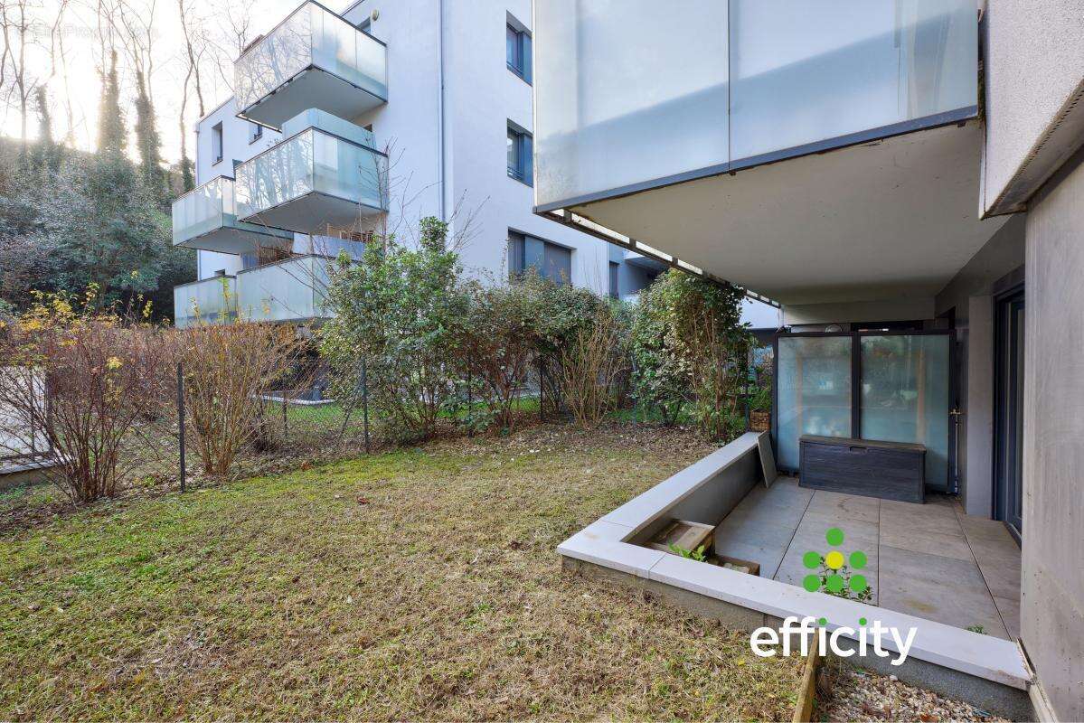 Appartement à OULLINS