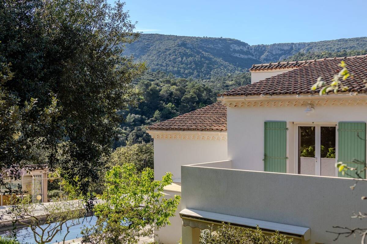 Maison à MEOUNES-LES-MONTRIEUX