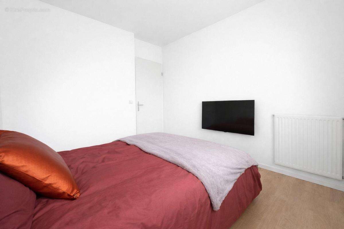 En plein centre ville F4 - 2 chambres - 73m² - 2 places de parking - 1 cave - photo 5