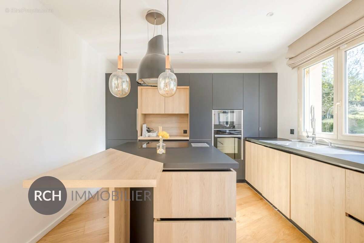 Maison à MONTFORT-L'AMAURY