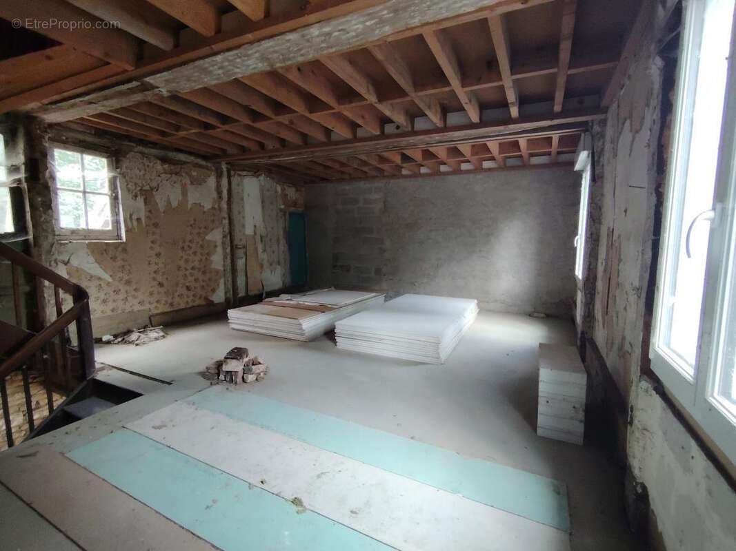 Maison à MEZIDON-CANON