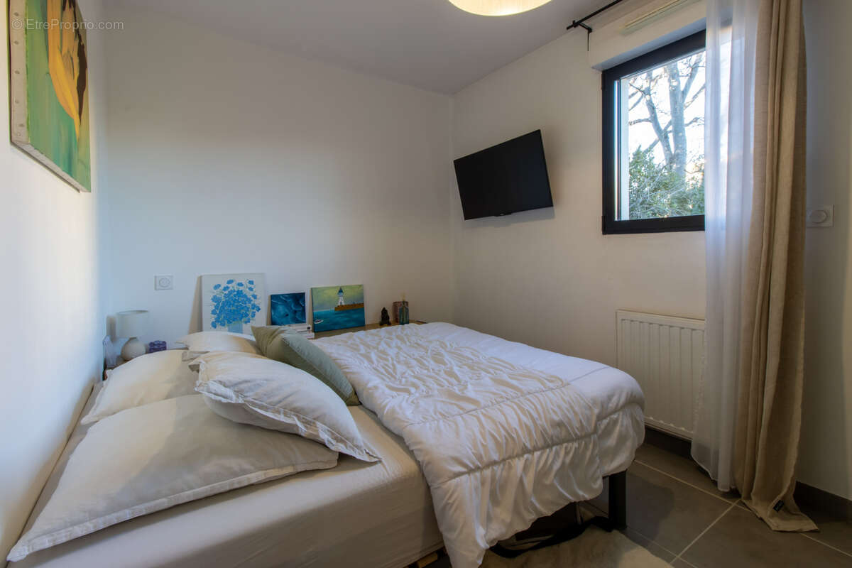 Vends Appartement T3 avec garage, terrasse, ascenceur - quartier Antigone Hotel de ville Montpellier - photo 6