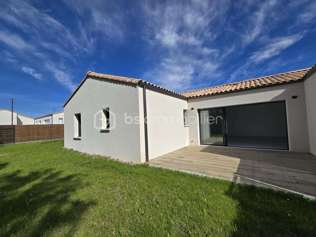 Maison à SAINT-HILAIRE-LA-FORET