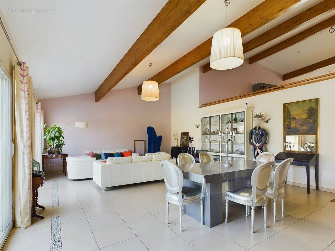 Maison à BARBASTE