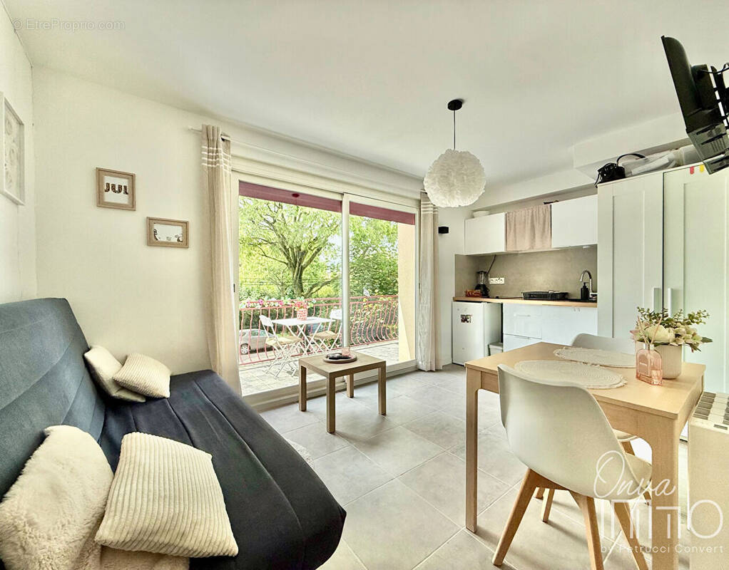 Appartement à BRON