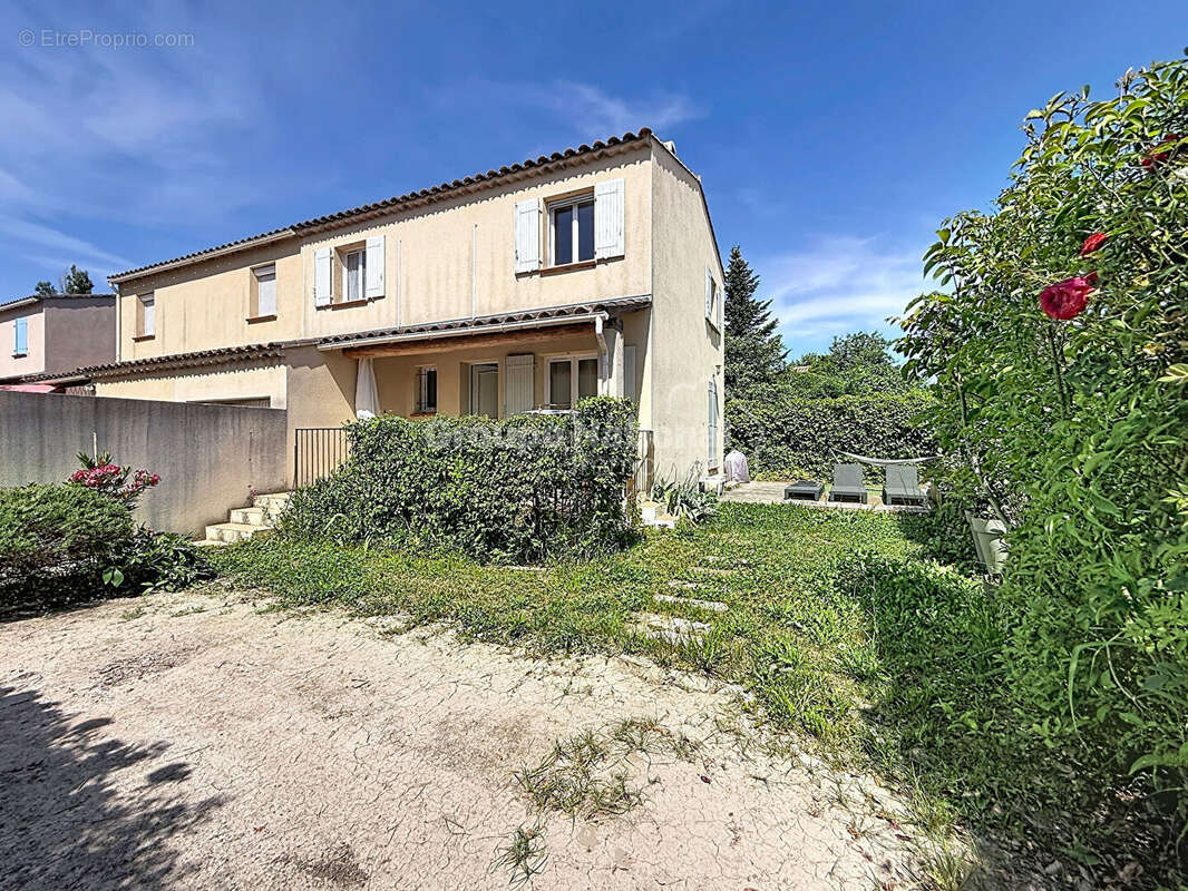 Maison à CHEVAL-BLANC