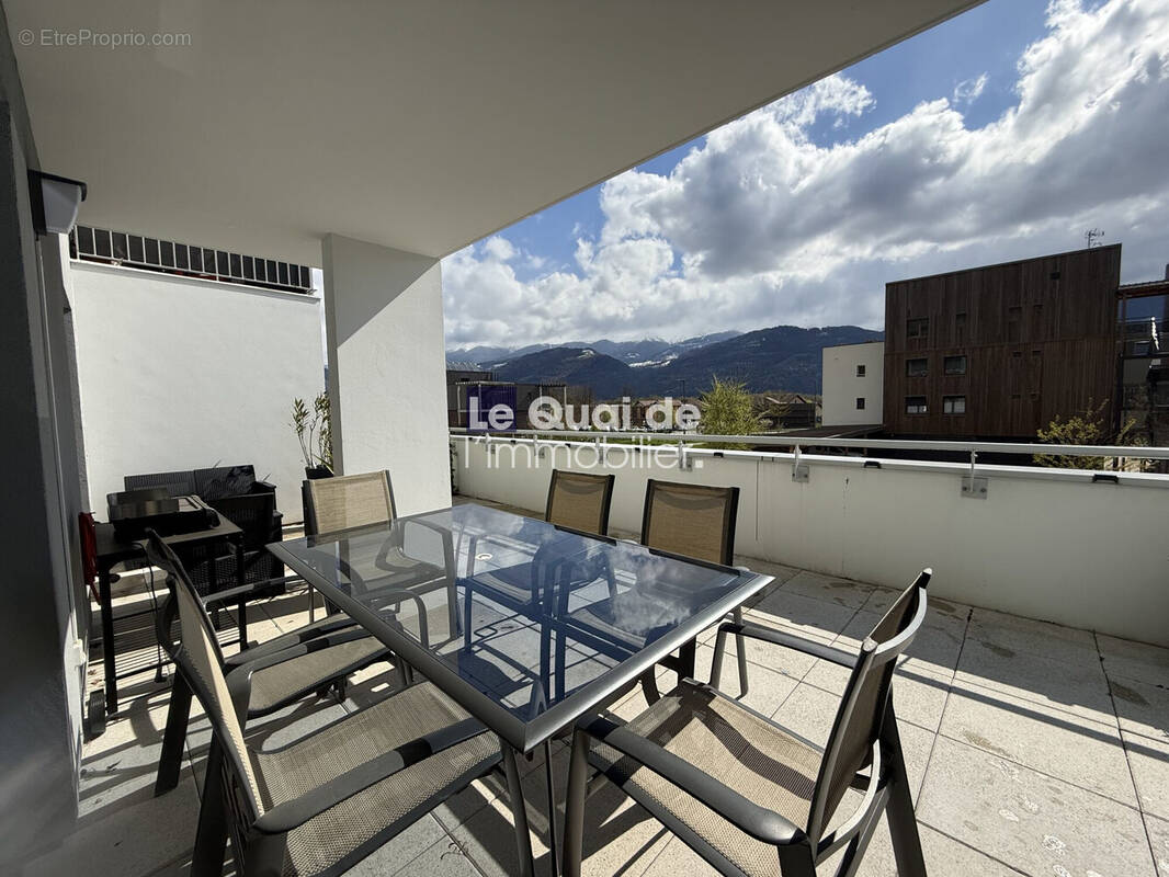 Appartement à CROLLES