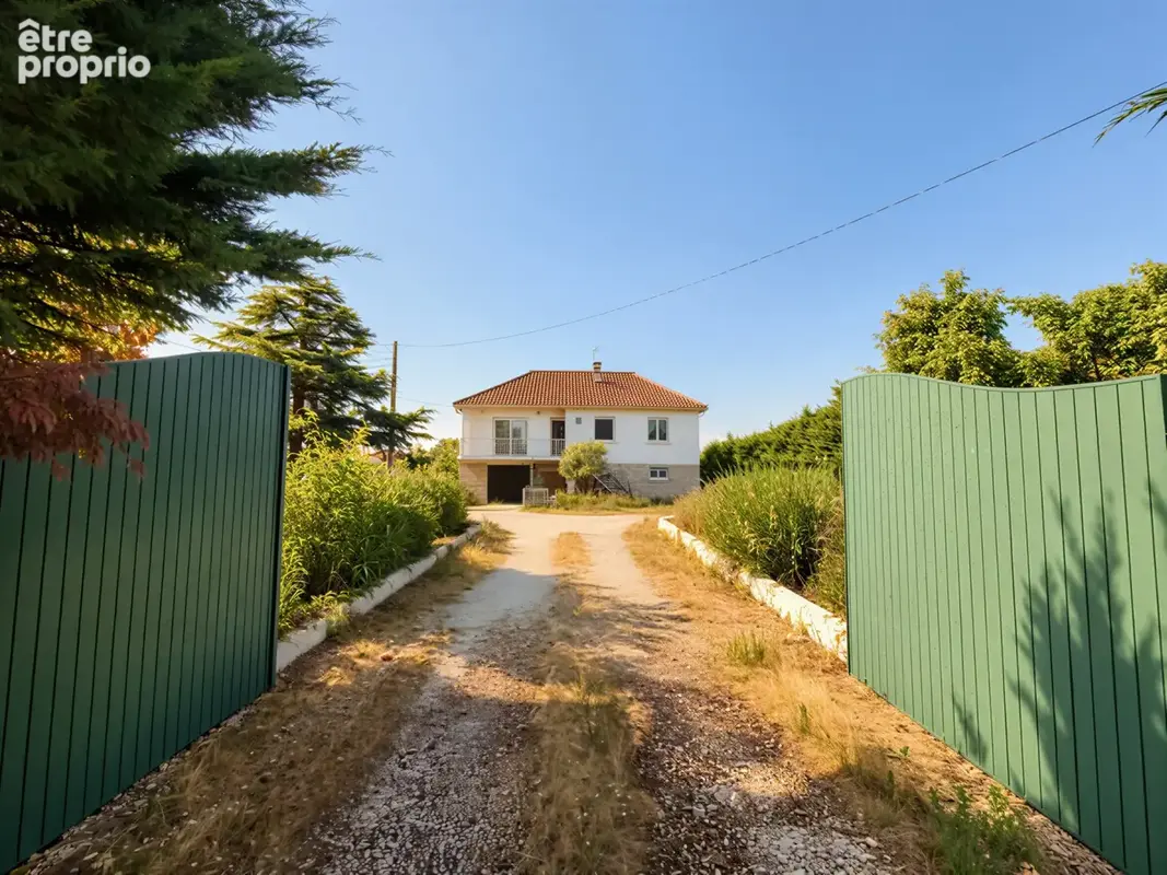 Maison T5 de 98m2 sur belle parcelle arboré de 1500m2 - photo 1