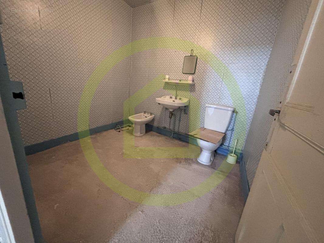 Maison à CHENERAILLES