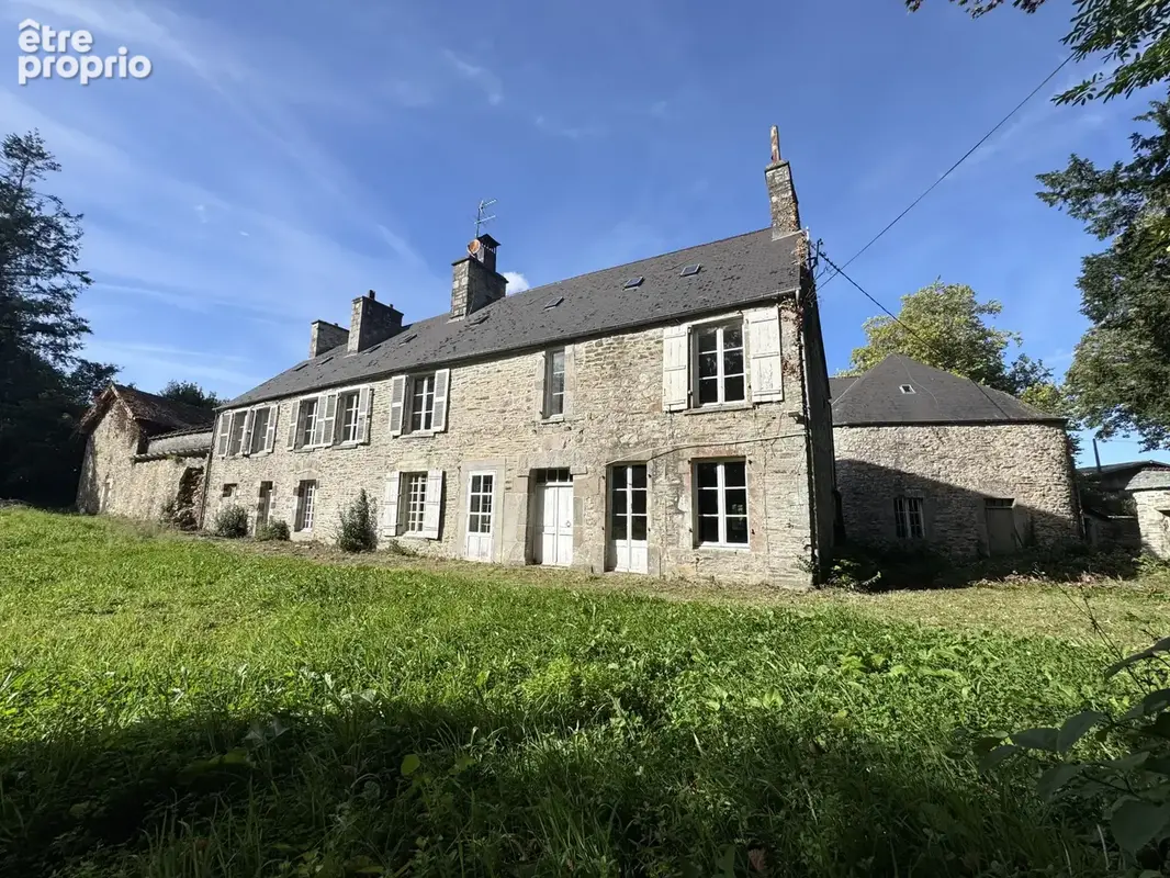Jolie maison en pierres avec jardin et dependances a renover - photo 5