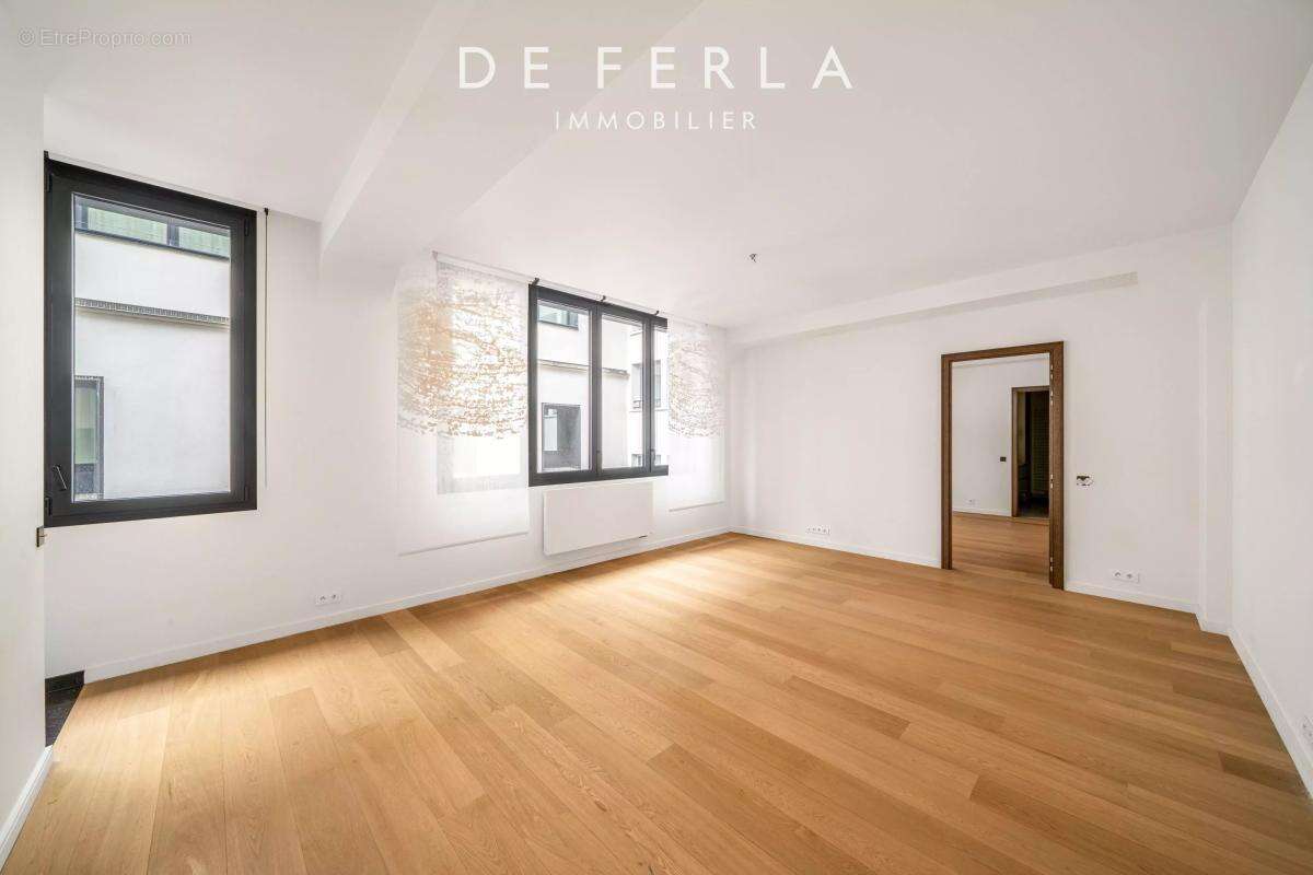 Appartement à PARIS-7E