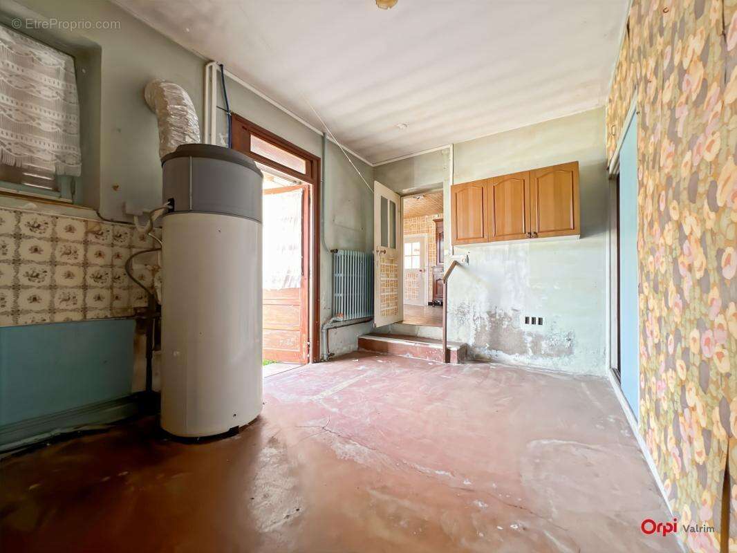 Maison à BINAS