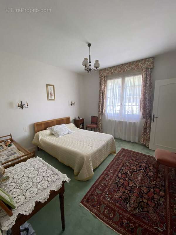 Maison 277 m² à Coulounieix-Chamiers  - photo 6