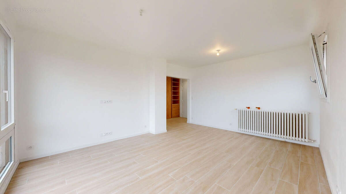 Appartement à BOIS-D'ARCY