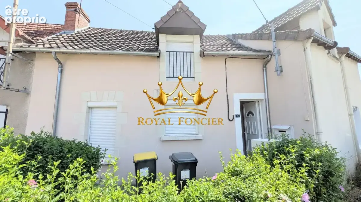 Maison Mitoyenne  - Maison à DANGE-SAINT-ROMAIN