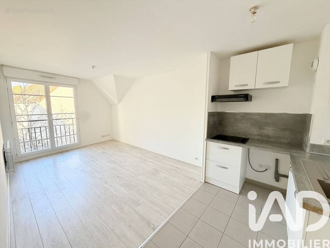 Photo 1 - Appartement à BRIE-COMTE-ROBERT
