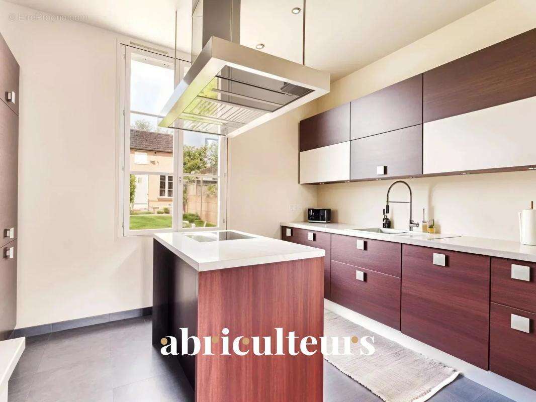 Maison à FRESNOY-LA-RIVIERE