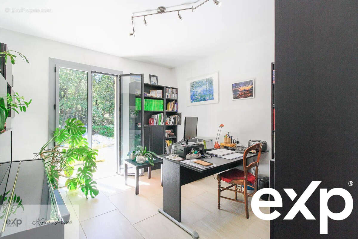 Maison à PEYROLLES-EN-PROVENCE