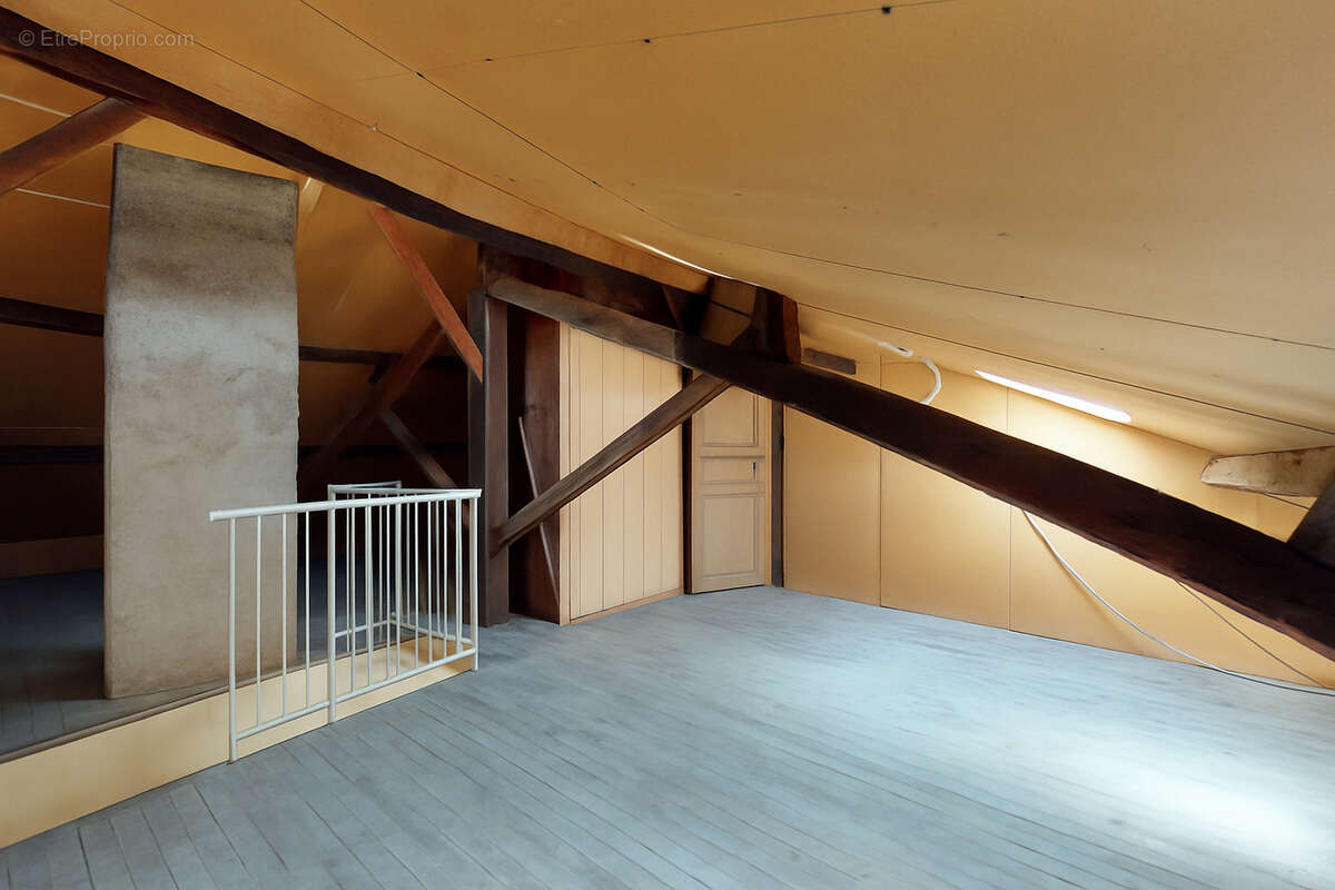 Appartement à BOURGOIN-JALLIEU
