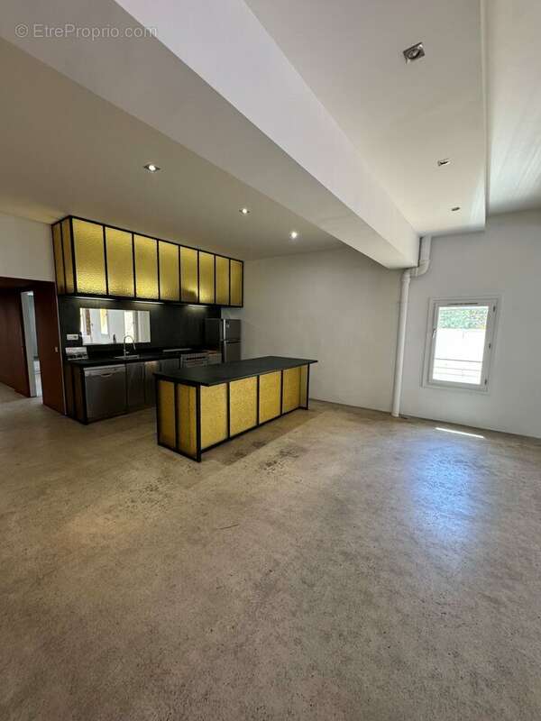 118 m² à Marseille-7e  - photo 4