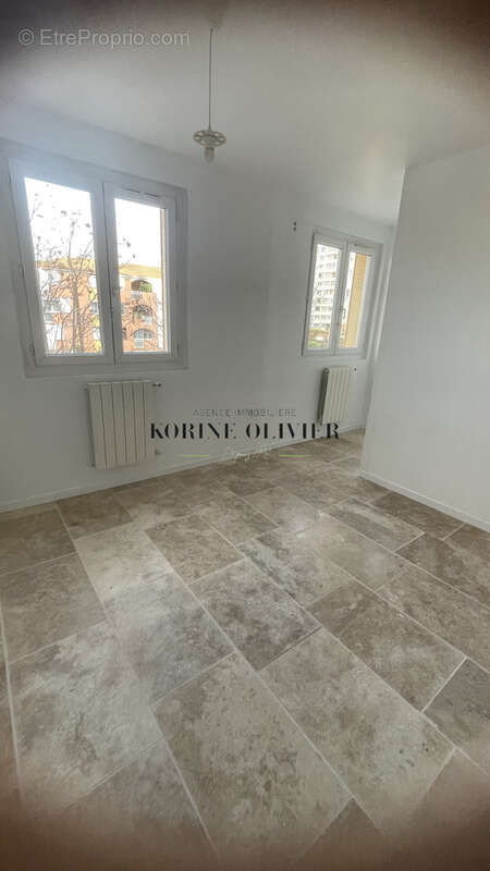 Appartement à MARSEILLE-9E