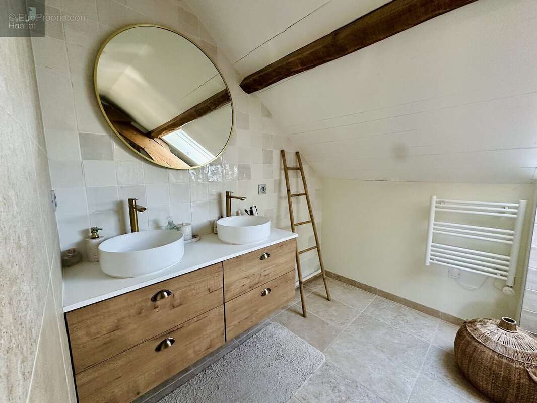 Maison à SAINTE-RADEGONDE