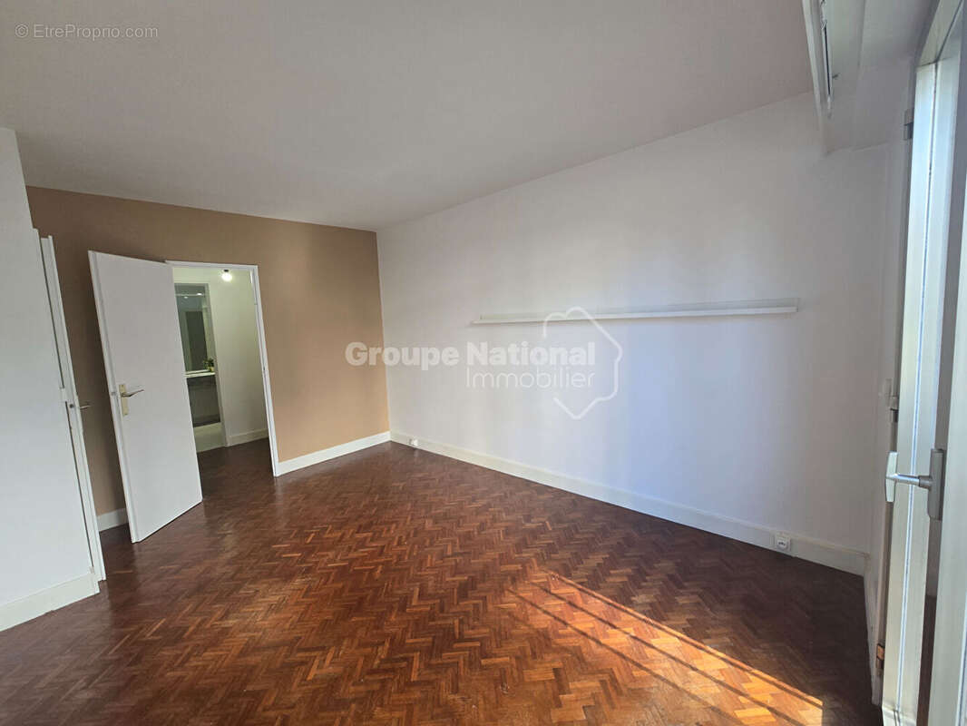 Appartement à VERSAILLES